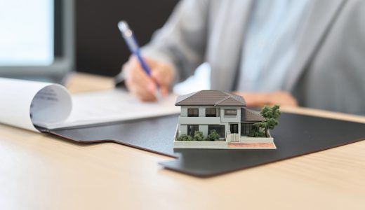 相続登記しないと最大10万円のペナルティが発生｜過去の不動産相続も注意